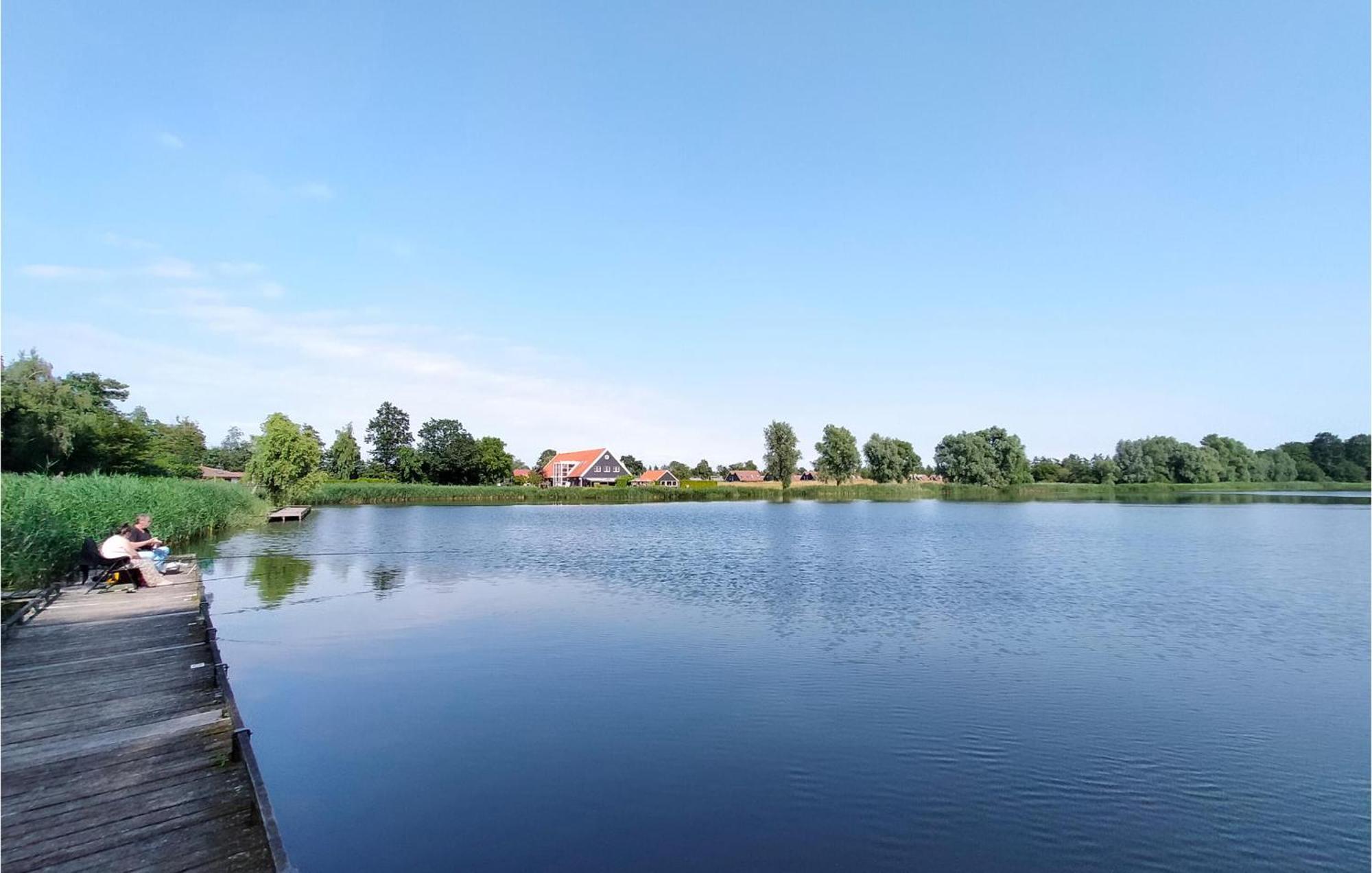 Beautiful In With Outdoor Swimming Pool, Wifi&3 Bedrooms Vakantiehuis *