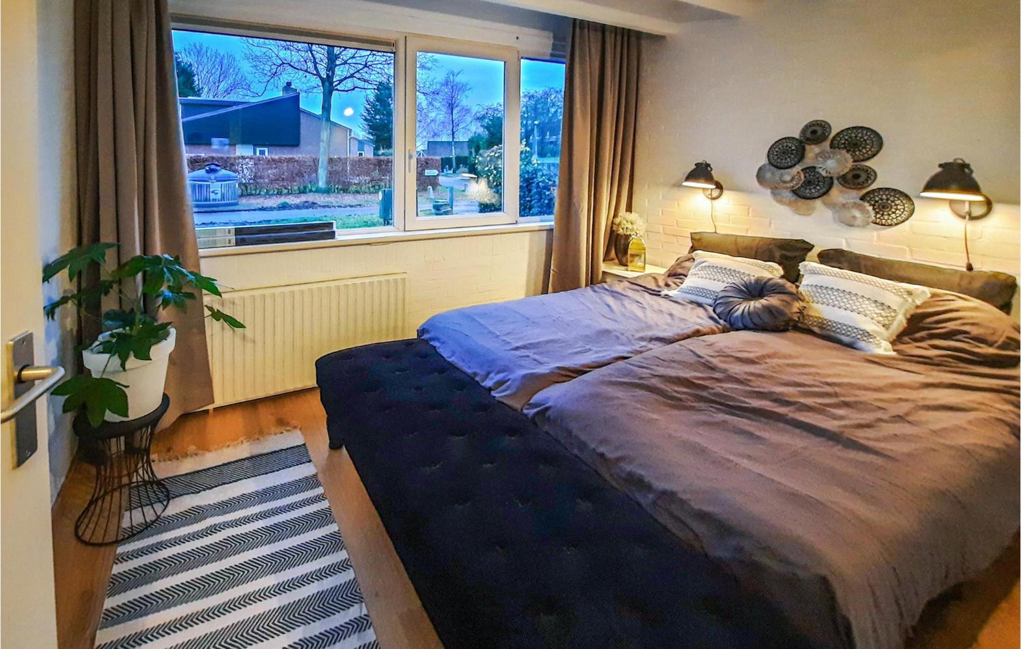 Beautiful In With Outdoor Swimming Pool, Wifi&3 Bedrooms Vakantiehuis *